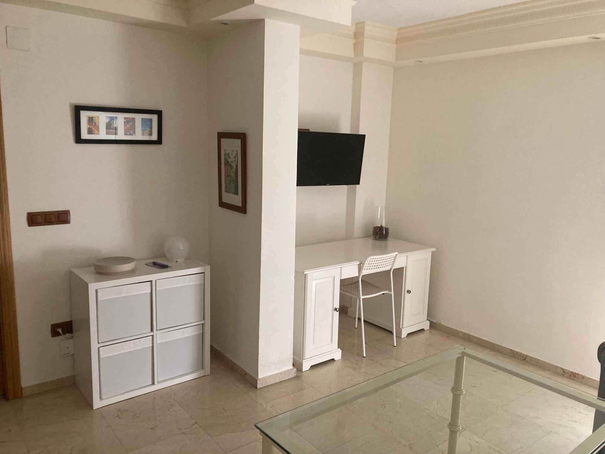 Calle Gondomar Apartment