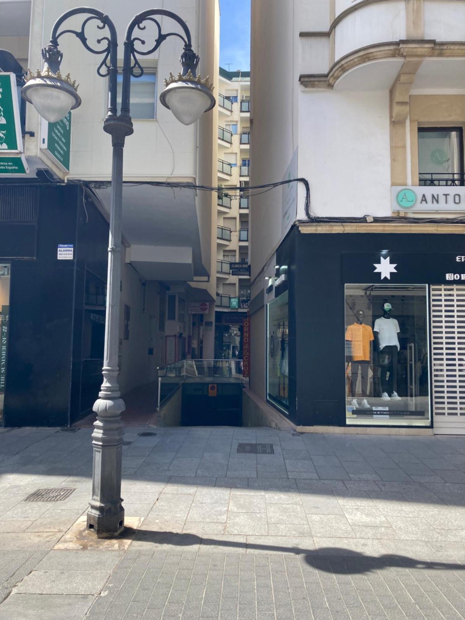 Calle Gondomar Apartment *